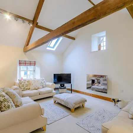 Westwood Barn * Brough Sowerby